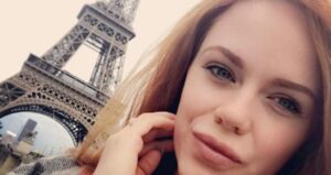 "Why I Quit Law To Become a Porn Star" 3