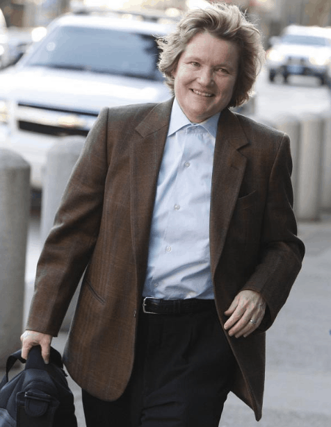 A Top Female Litigator's Take On What Women Need to Do (And Not Do) To Succeed In Court 4