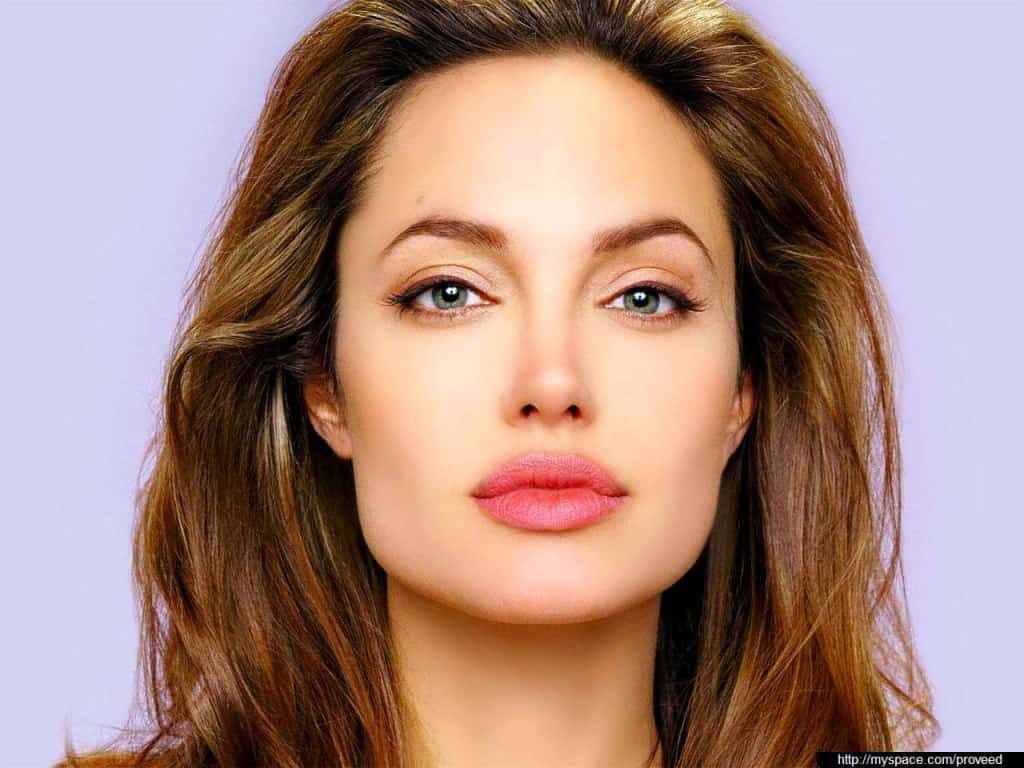 "Blockbuster" Email Hack Sees Celebrity Email Content Sold For Profit 2