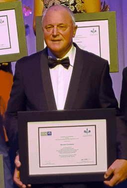Leading Lawyer's Franchise Honours Leads to Australian Lectureship 3 Leading Lawyer's Franchise Honours Leads to Australian Lectureship 3