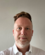 Kiwi Lawyer and "Inspiring Leader" Scores Top UK Legal Role 2