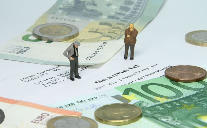 Explosion in Expenses Threatens Australian Law Firms' Partner Pay Explosion in Expenses Threatens Australian Law Firms' Partner Pay