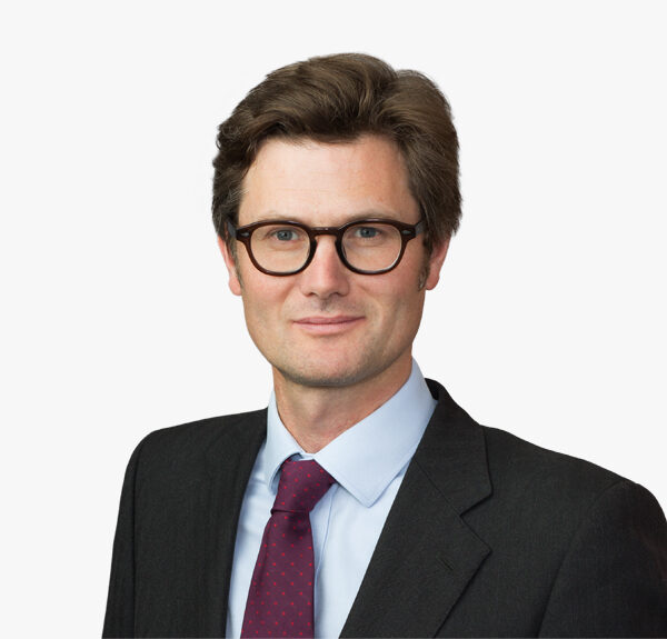 Quinn Emanuel Hire Disputes Lawyer From McDermott in London