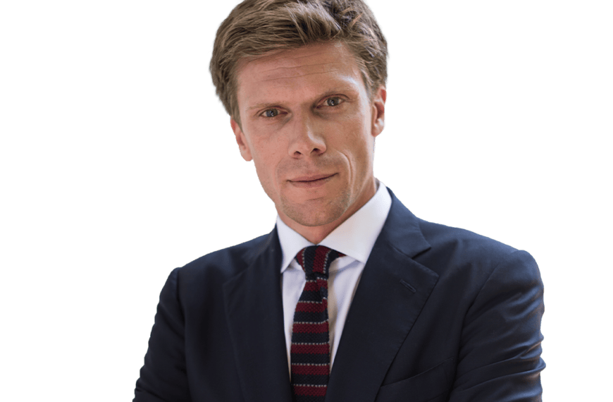 lathams' recruitment of top private equity Paris lawyers