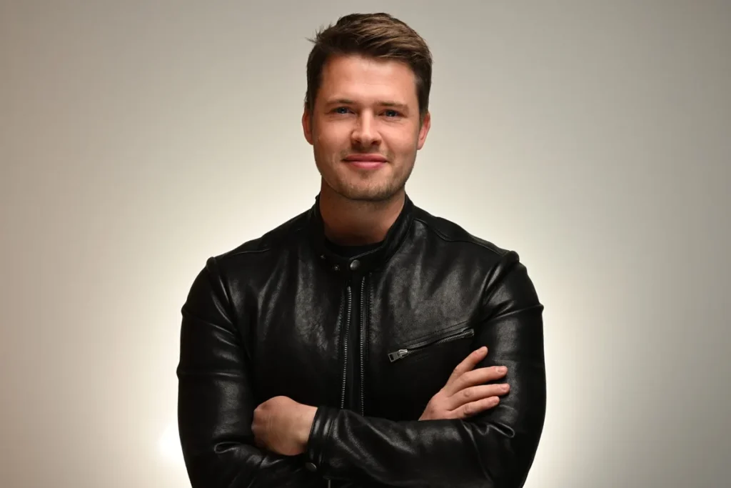 James sackl melbourne founder portrait 1200w