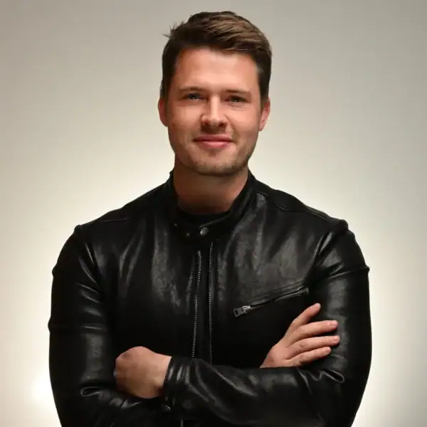 James sackl melbourne founder portrait 1200w
