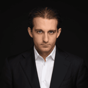 Ex-Latham Lawyer Launches ‘NewMod’ AI-Driven Law Firm Targeting Private Equity Clients