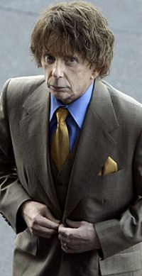 The judge in music producer Phil Spector's murder trial ruled on Wednesday that famed criminologist Henry Lee recovered possible evidence from the crime scene that he hid from prosecutors.